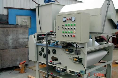 basso consumo energetico di trattamento delle acque reflue dell'addensatore della cinghia di 3000mm