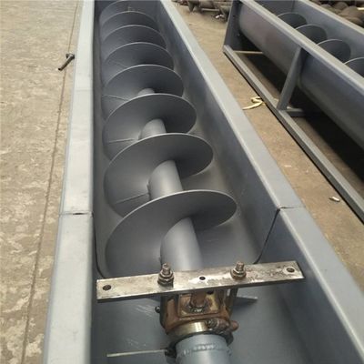 L'industriale della polvere di essicatore trasportatore della vite del fango del acciaio al carbonio si sviluppa a spirale trasportando