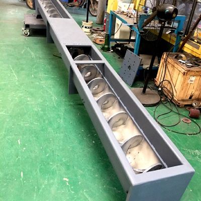 Nastro trasportatore a forma di U della vite Shaftless per il carbonio Ash Concrete del fango del grano del mortaio
