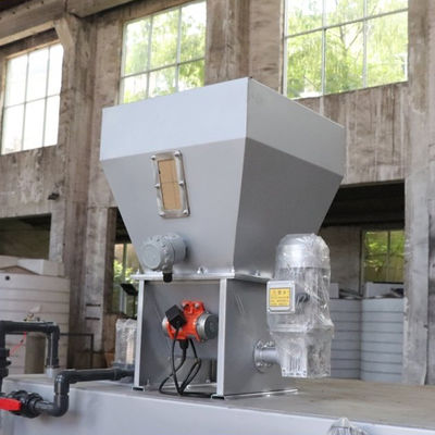 5t/H Sistema di dosaggio completamente automatico in acciaio inossidabile Acido clorico Alcalino Allume PAM