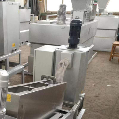 Macchine per disidratazione di fanghi a vite per impianti di pollame