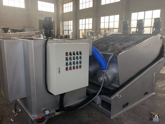 macchina di disidratazione dei fanghi della vite 45m3/h, macchina d'asciugamento del torchio a vite di acciaio al carbonio