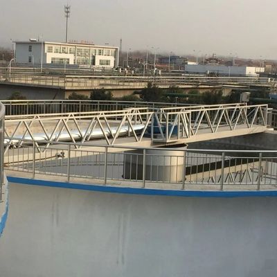 Macchina di aspirazione del fango dell'azionamento di perimetro, attrezzatura piena dell'apparecchio per lo spurgo delle caldaie del ponte