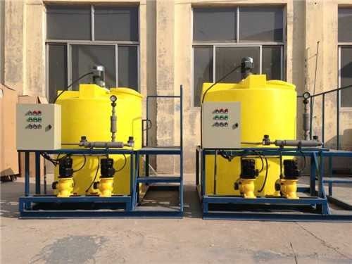 Unità di dosaggio chimica di riempimento automatica 1000L/H giallo